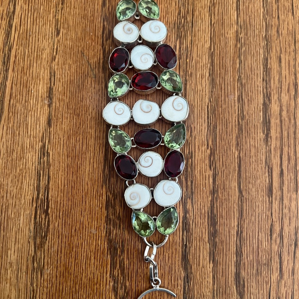 Sterling Silver Shiva Eye Shells, Garnet & Peridot Statement Bracelet - Picture 2 of 6